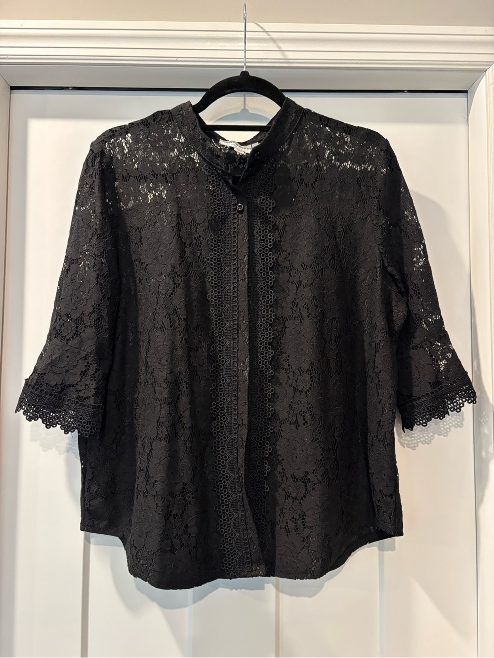 New Molly Bracken Black Lace Button-Front Blouse